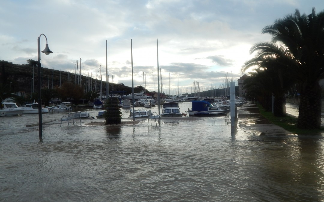 Obilne kiše izazvale katastrofalnu poplavu na području Marine